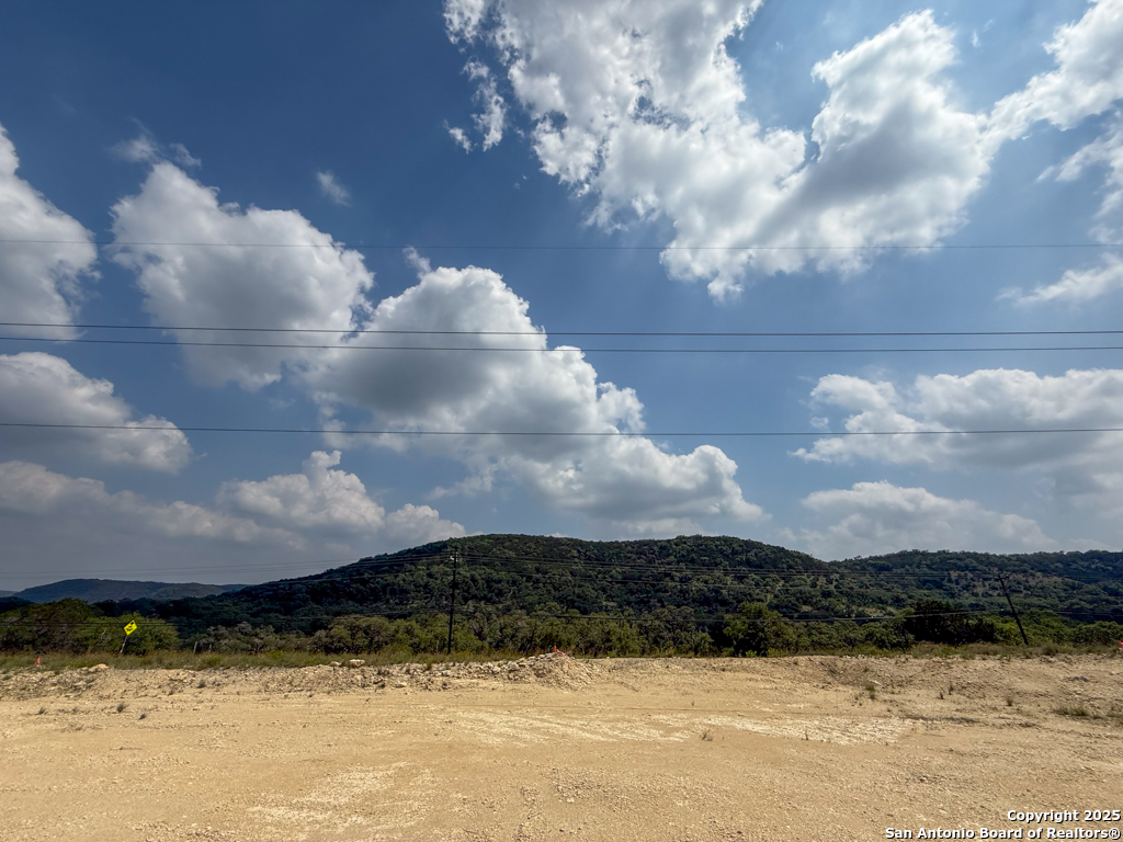 687 Valley Haven Canyon Lake TX 78133