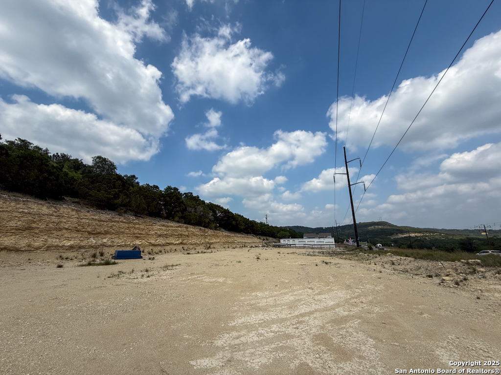 687 Valley Haven Canyon Lake TX 78133