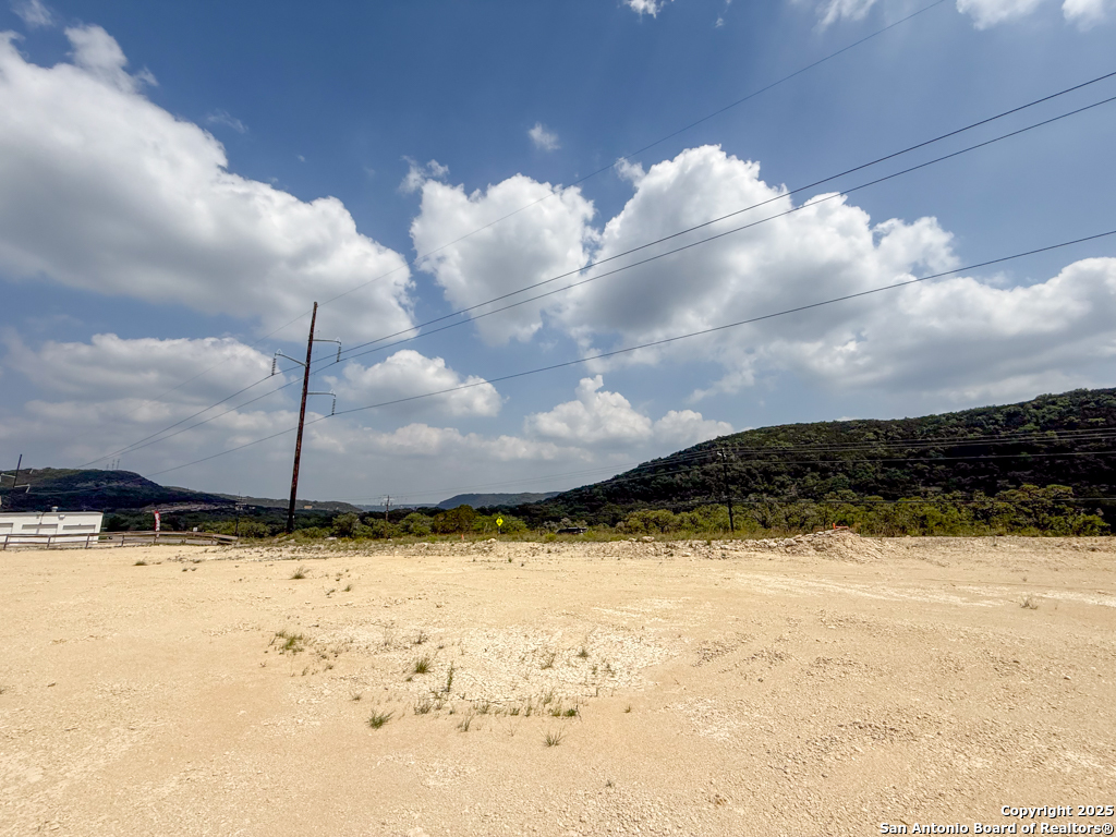 687 Valley Haven Canyon Lake TX 78133