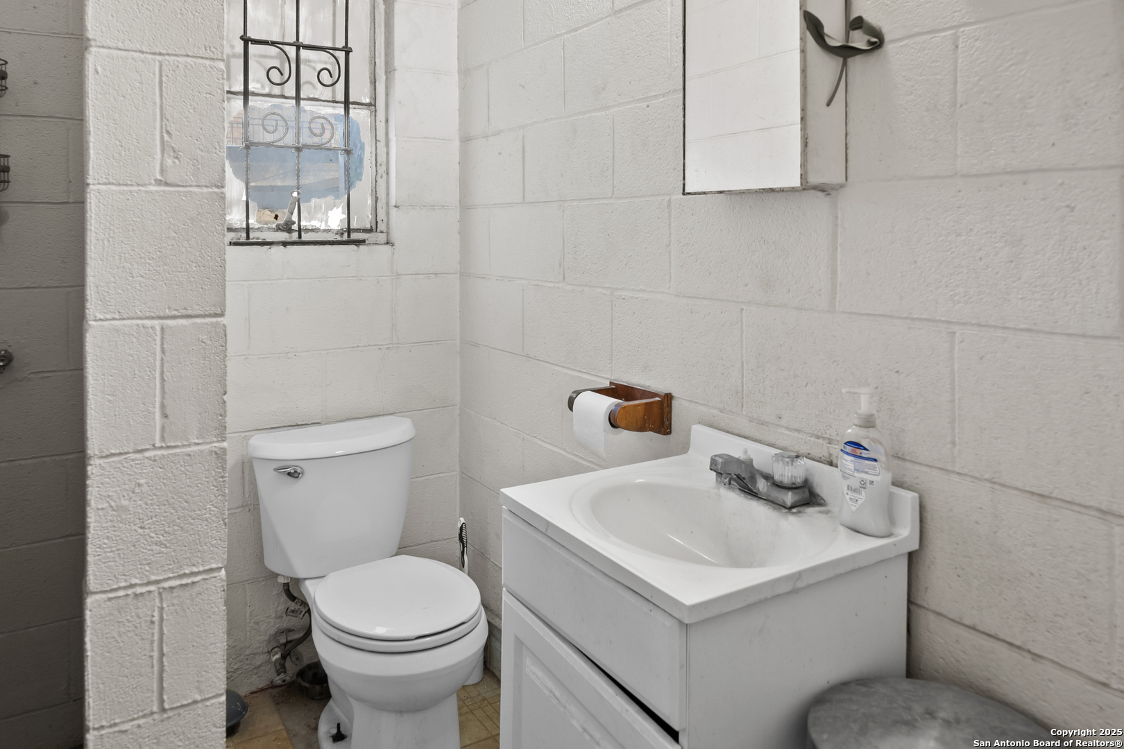 1224 S Main Street N S Main Boerne TX 78006