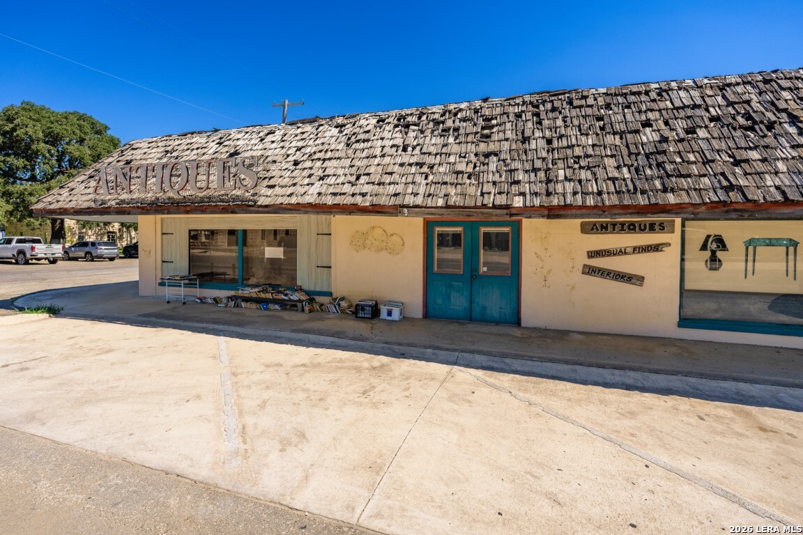 210 S Us Highway 83 Leakey TX 78873