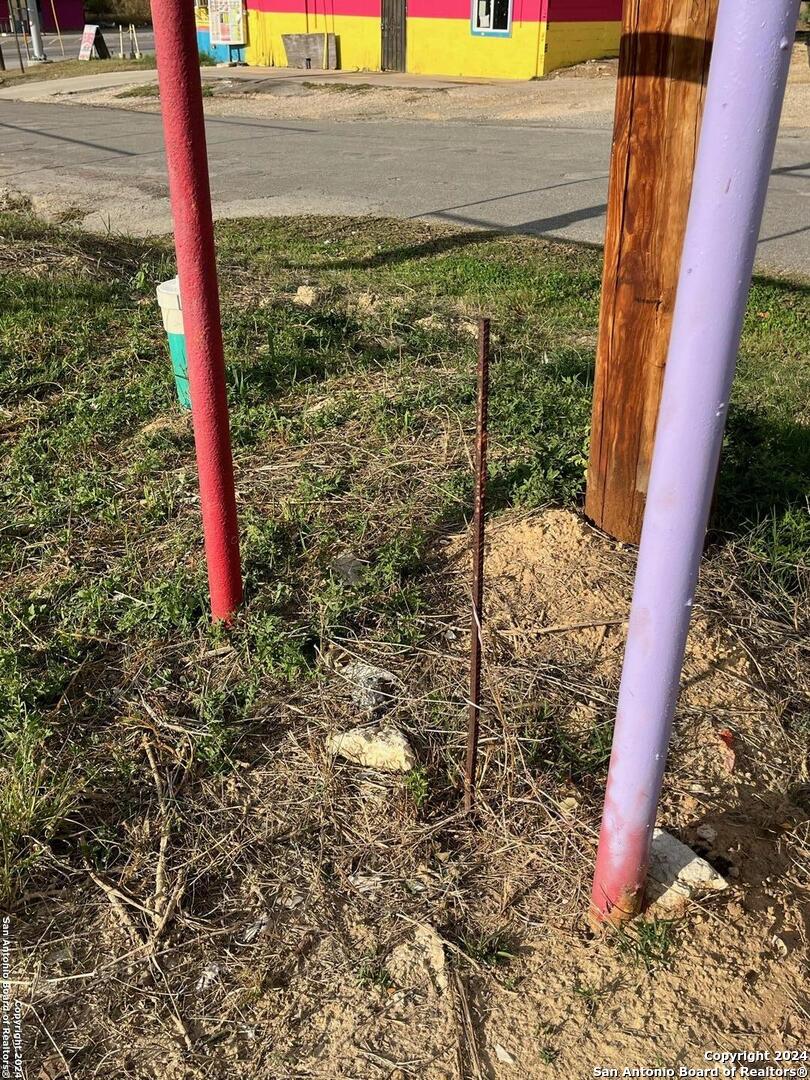 1774 Highway 132 N North Natalia TX 78059