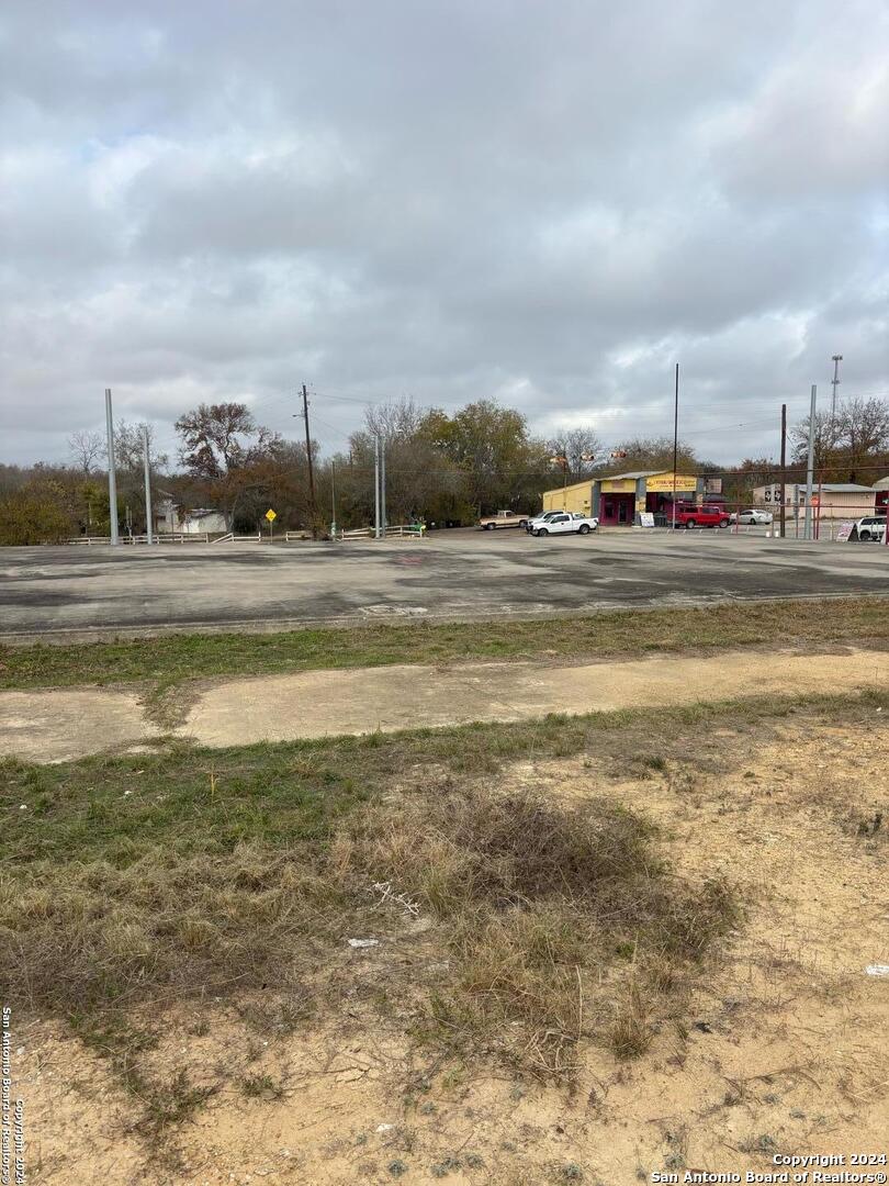 1774 Highway 132 N North Natalia TX 78059