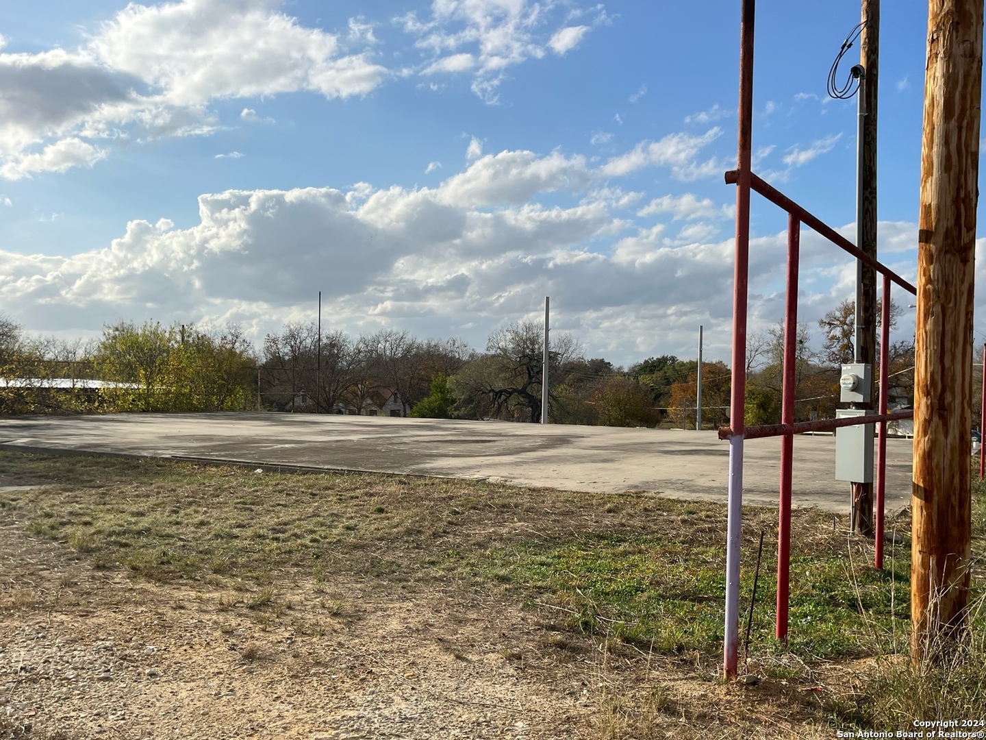 1774 Highway 132 N North Natalia TX 78059