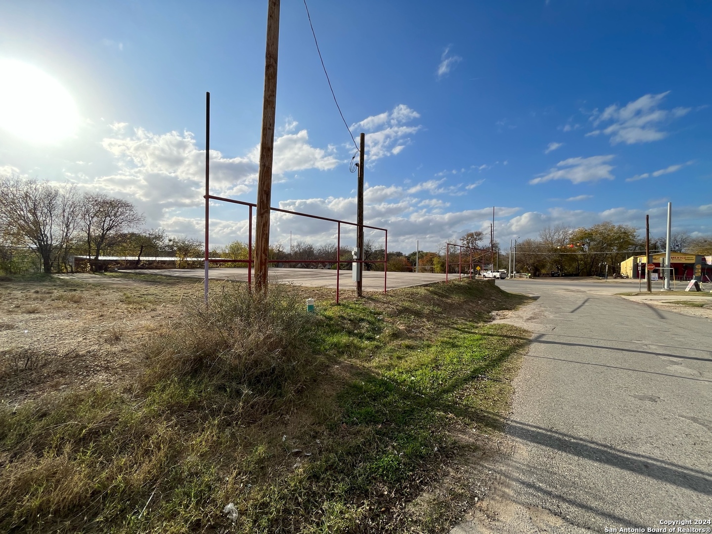 1774 Highway 132 N North Natalia TX 78059