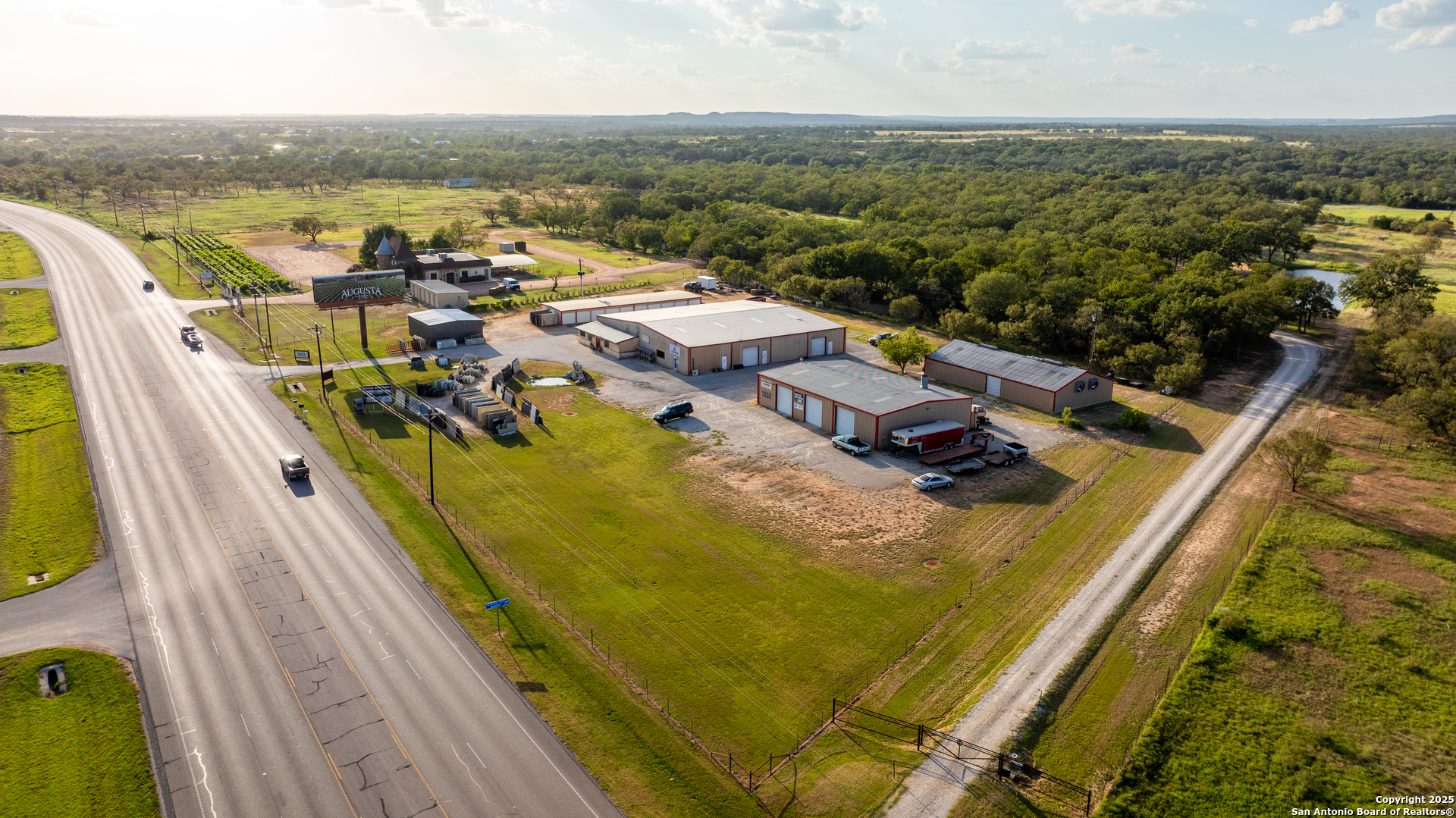 10046 Us Highway 290 Fredericksburg TX 78624