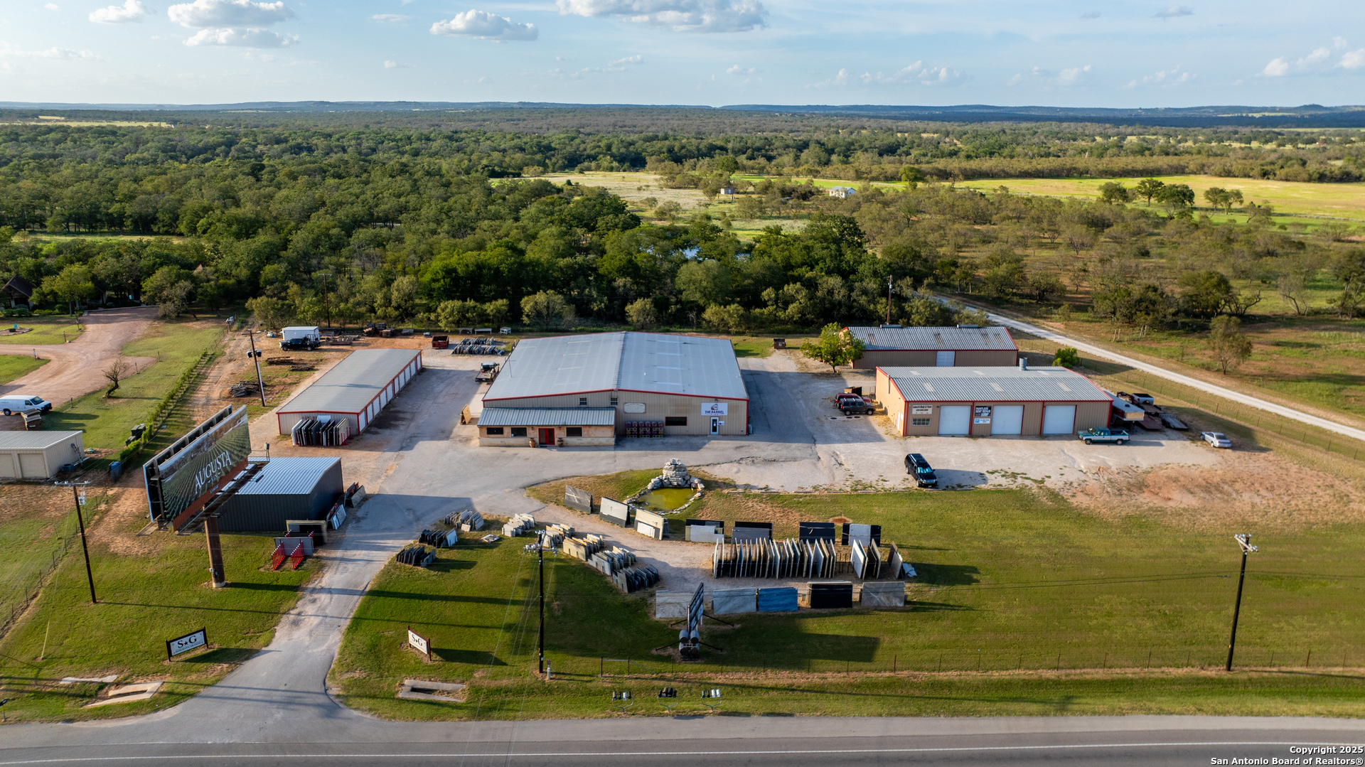 10046 Us Highway 290 Fredericksburg TX 78624