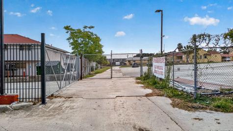 3735 Fredericksburg Road San Antonio TX 78201