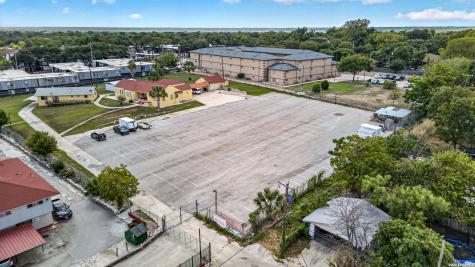 3735 Fredericksburg Road San Antonio TX 78201