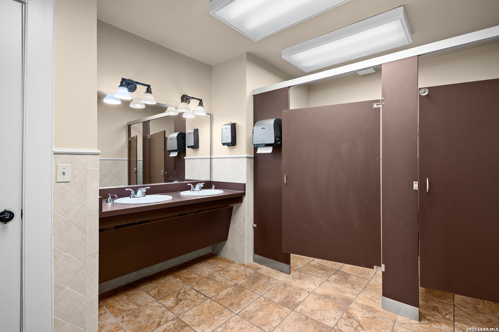 1015 Sidney Baker Street Kerrville TX 78028