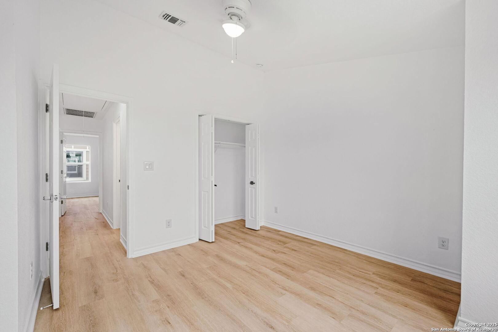 1502 S Walters San Antonio TX 78210