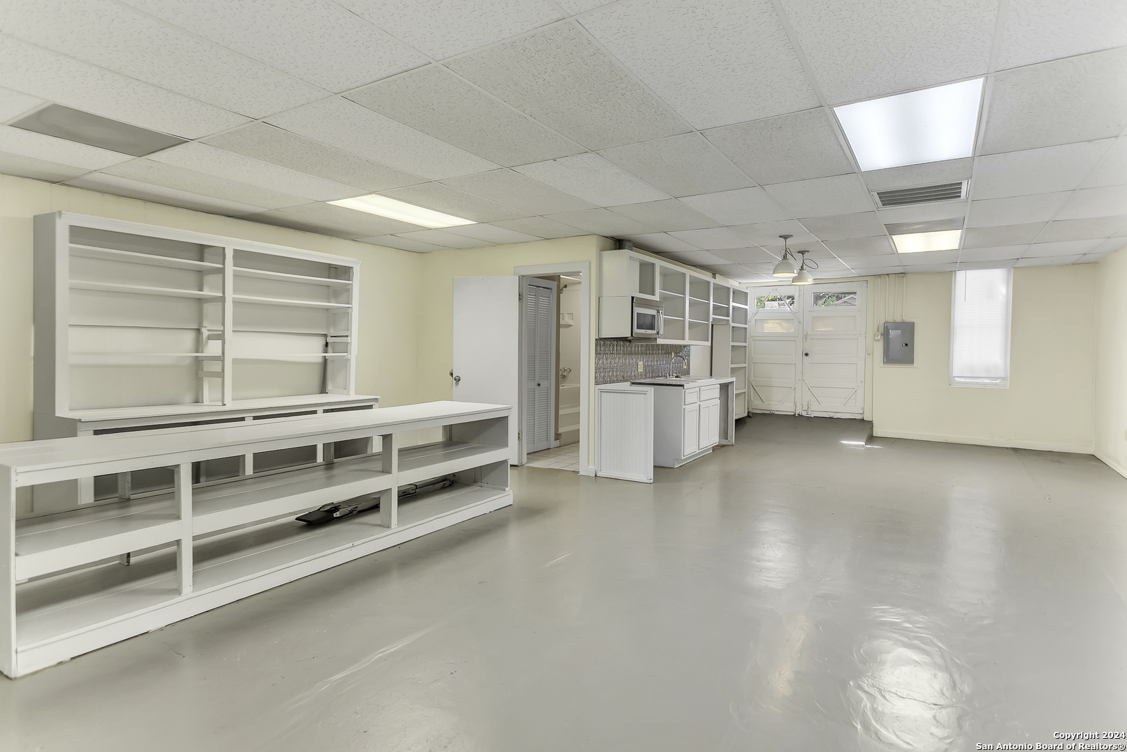 217 W Main Street Kenedy TX 78119