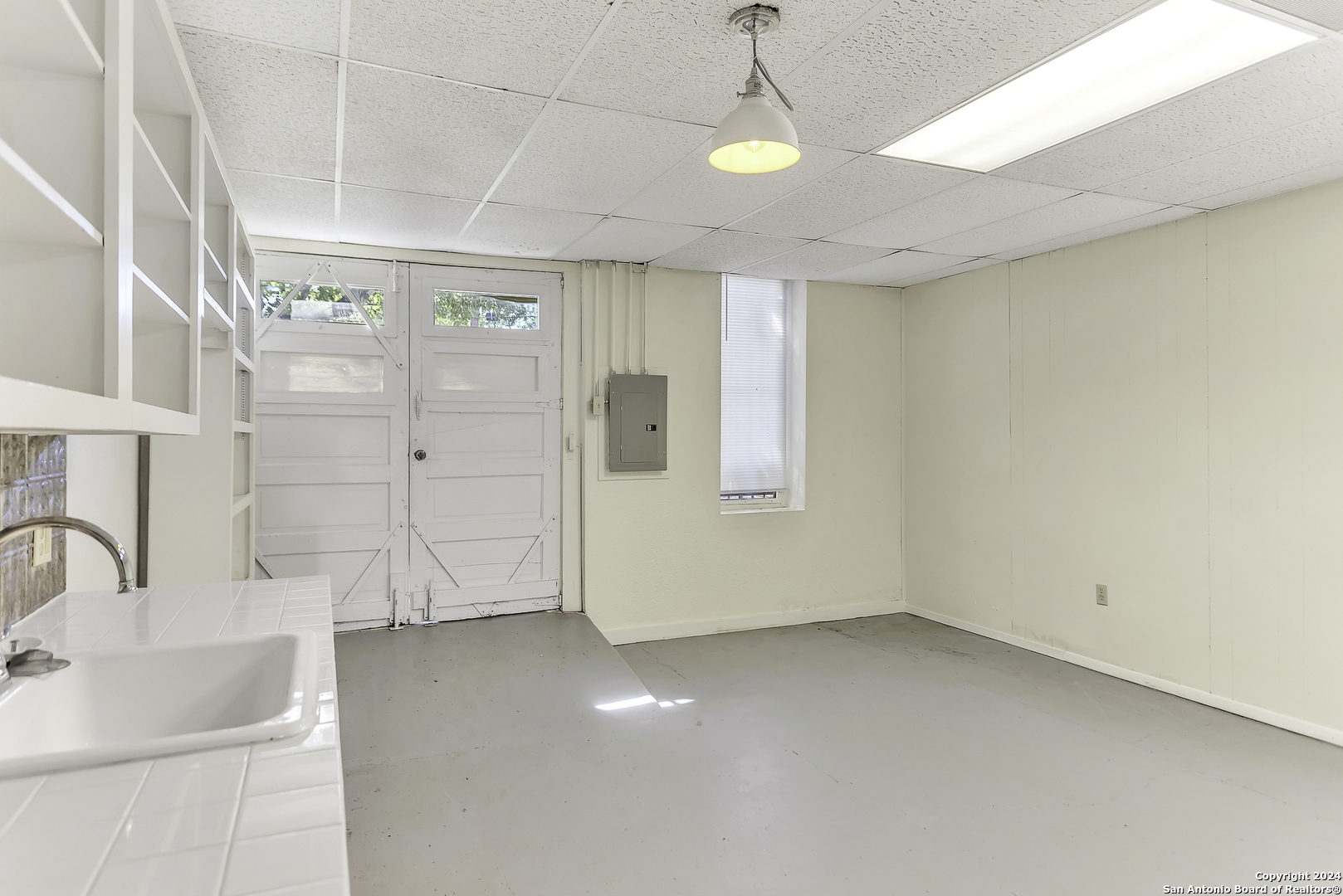 217 W Main Street Kenedy TX 78119