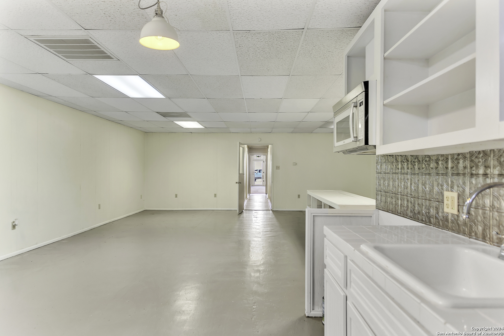 217 W Main Street Kenedy TX 78119