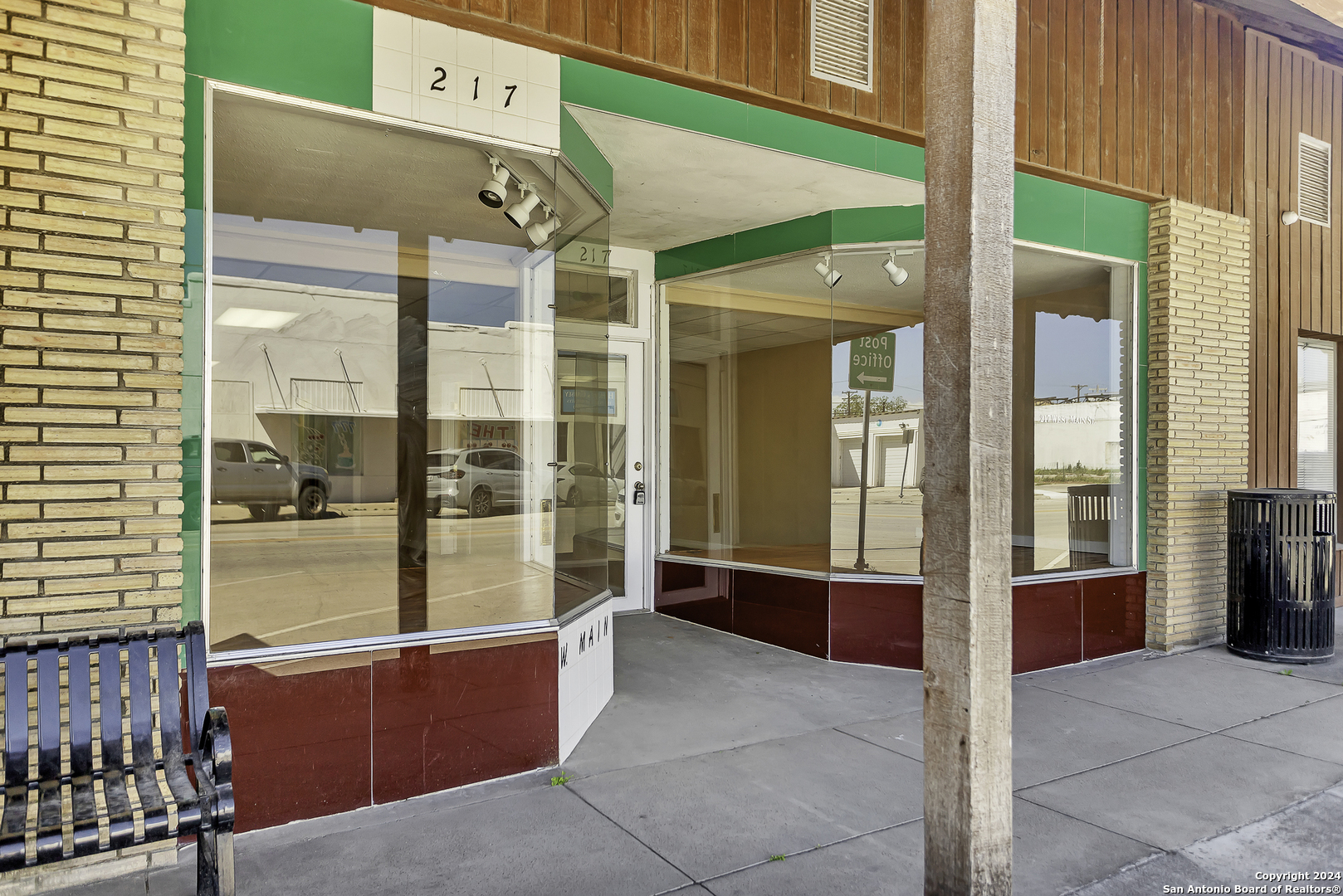 217 W Main Street Kenedy TX 78119