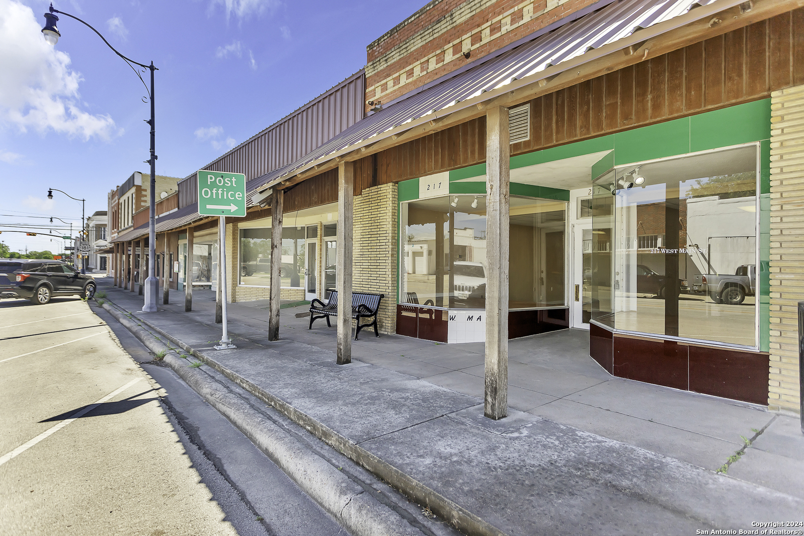 217 W Main Street Kenedy TX 78119