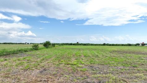 000 N I-37 Access Road Three Rivers TX 78071