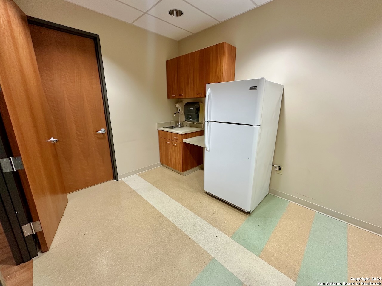 1222 W Oaklawn Road Pleasanton TX 78064