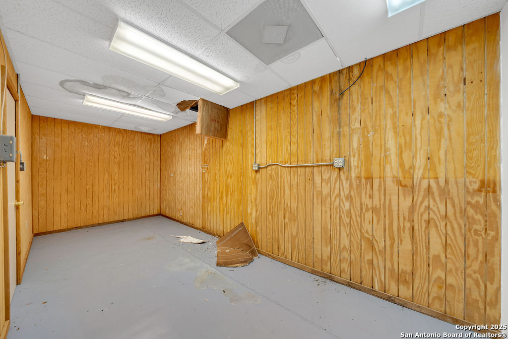 918 E Highway 97 Pleasanton TX 78064