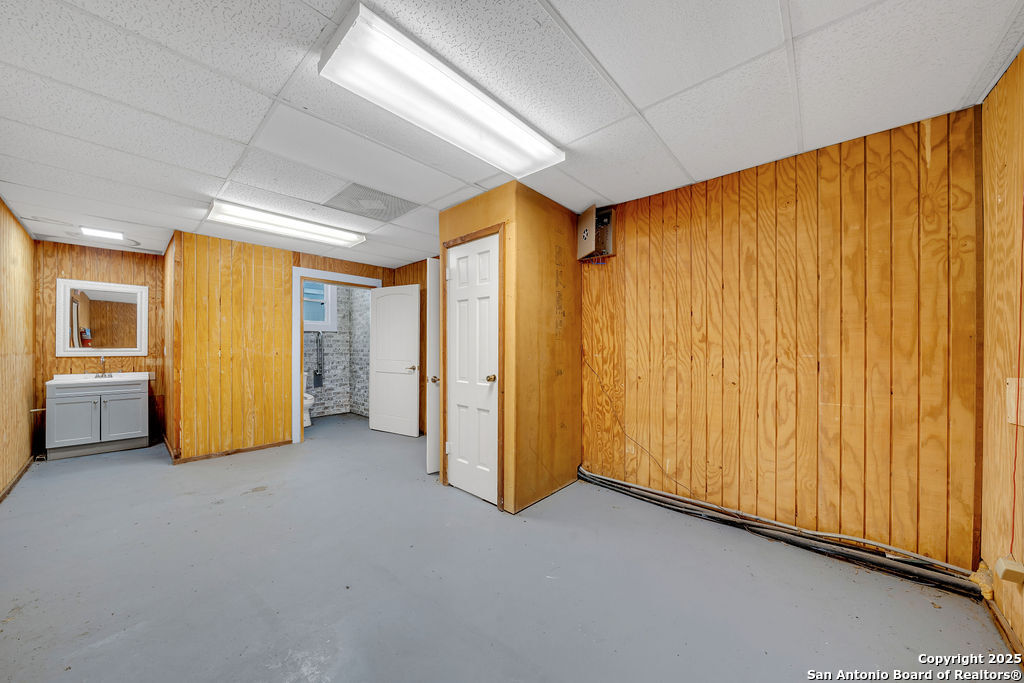 918 E Highway 97 Pleasanton TX 78064