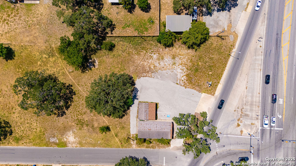 918 E Highway 97 Pleasanton TX 78064