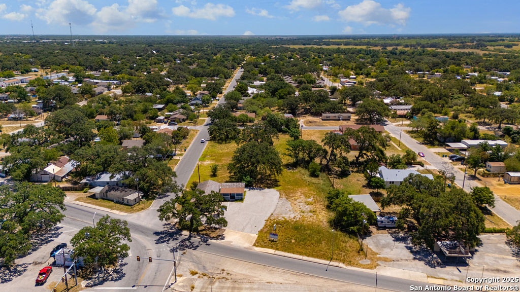 918 E Highway 97 Pleasanton TX 78064