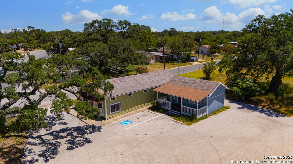 918 E Highway 97 Pleasanton TX 78064