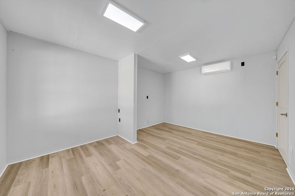 918 E Highway 97 Pleasanton TX 78064