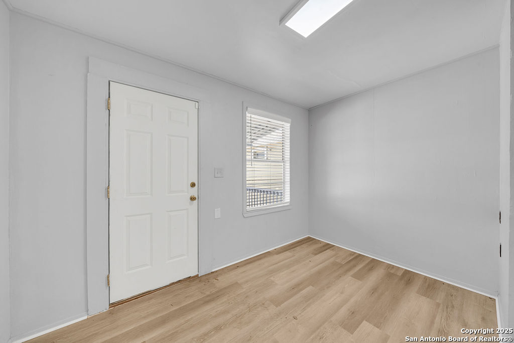 918 E Highway 97 Pleasanton TX 78064