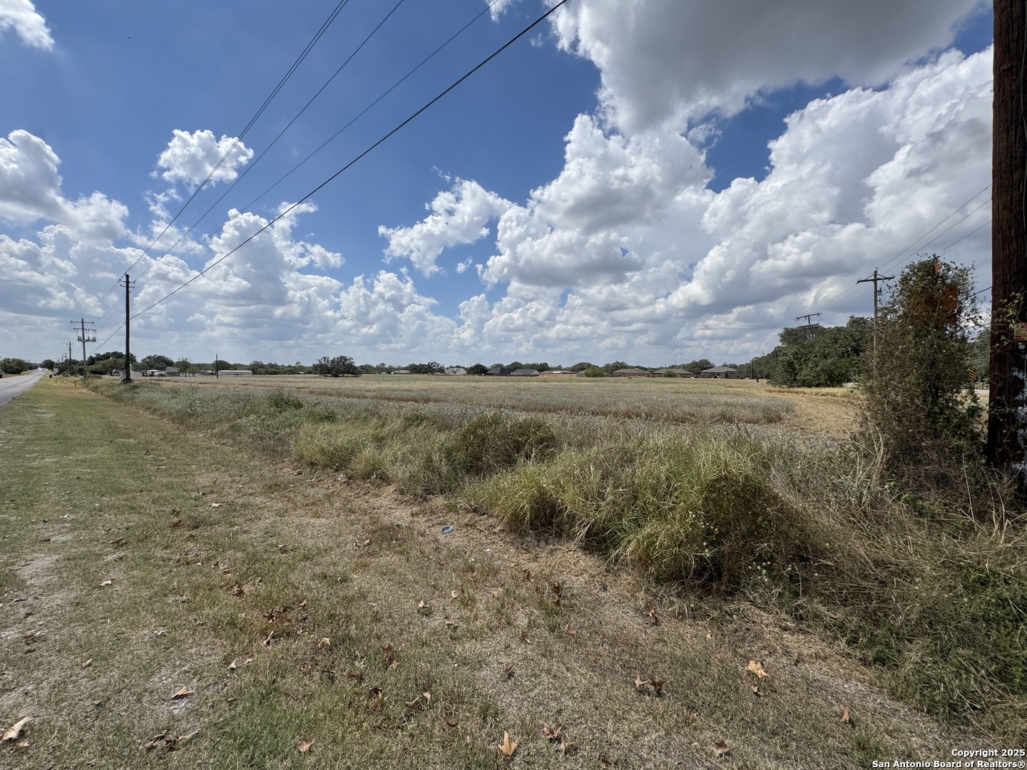 00 Colonial Parkway Devine TX 78016