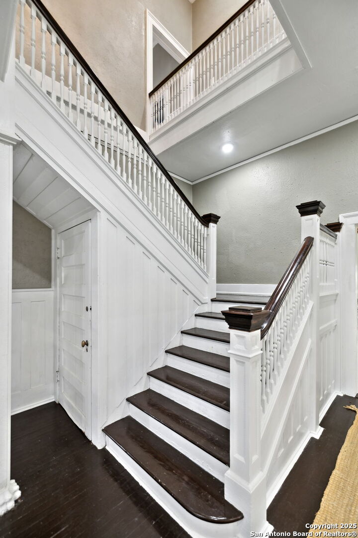 339 W Woodlawn Avenue San Antonio TX 78212