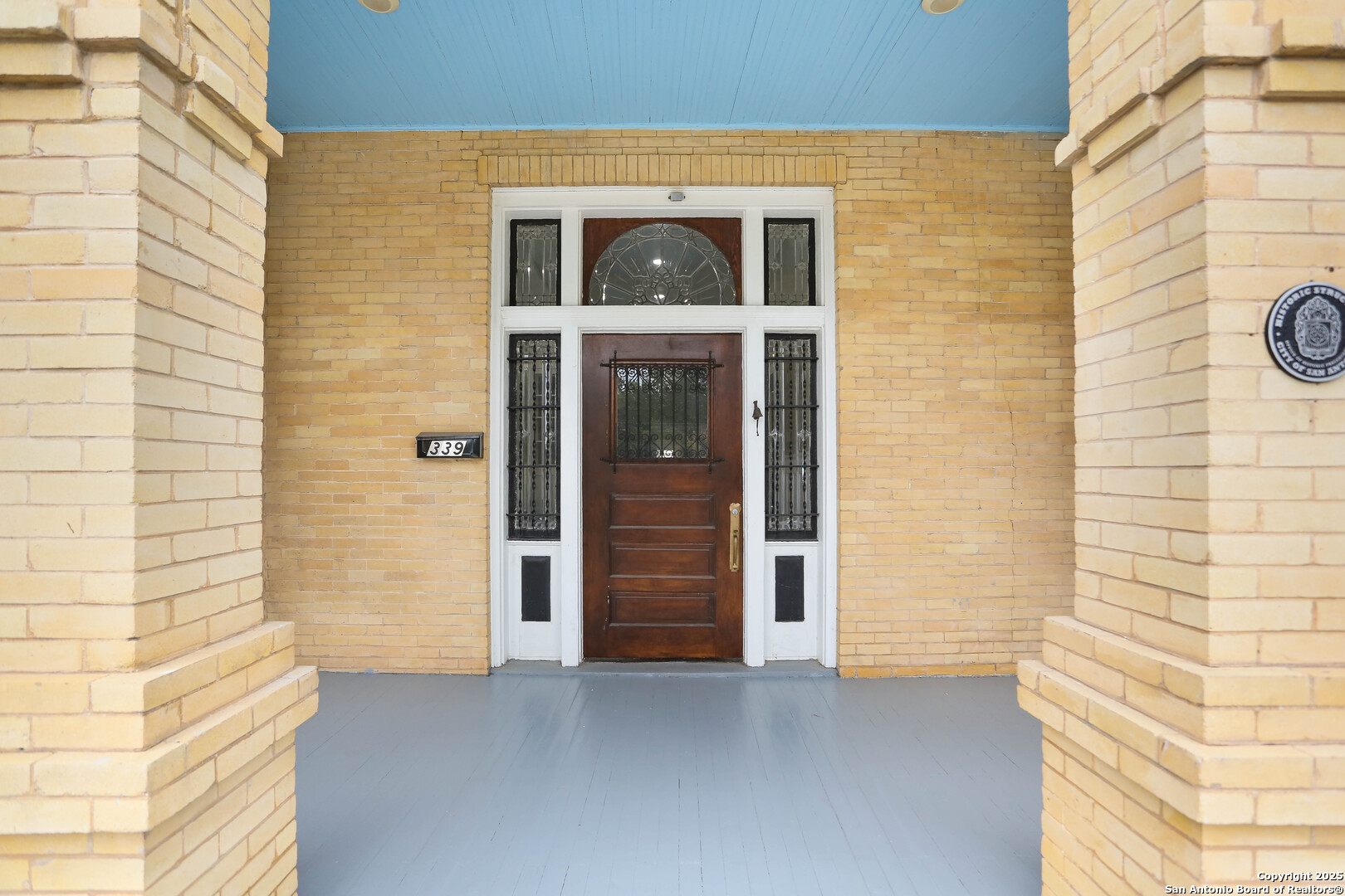 339 W Woodlawn Avenue San Antonio TX 78212