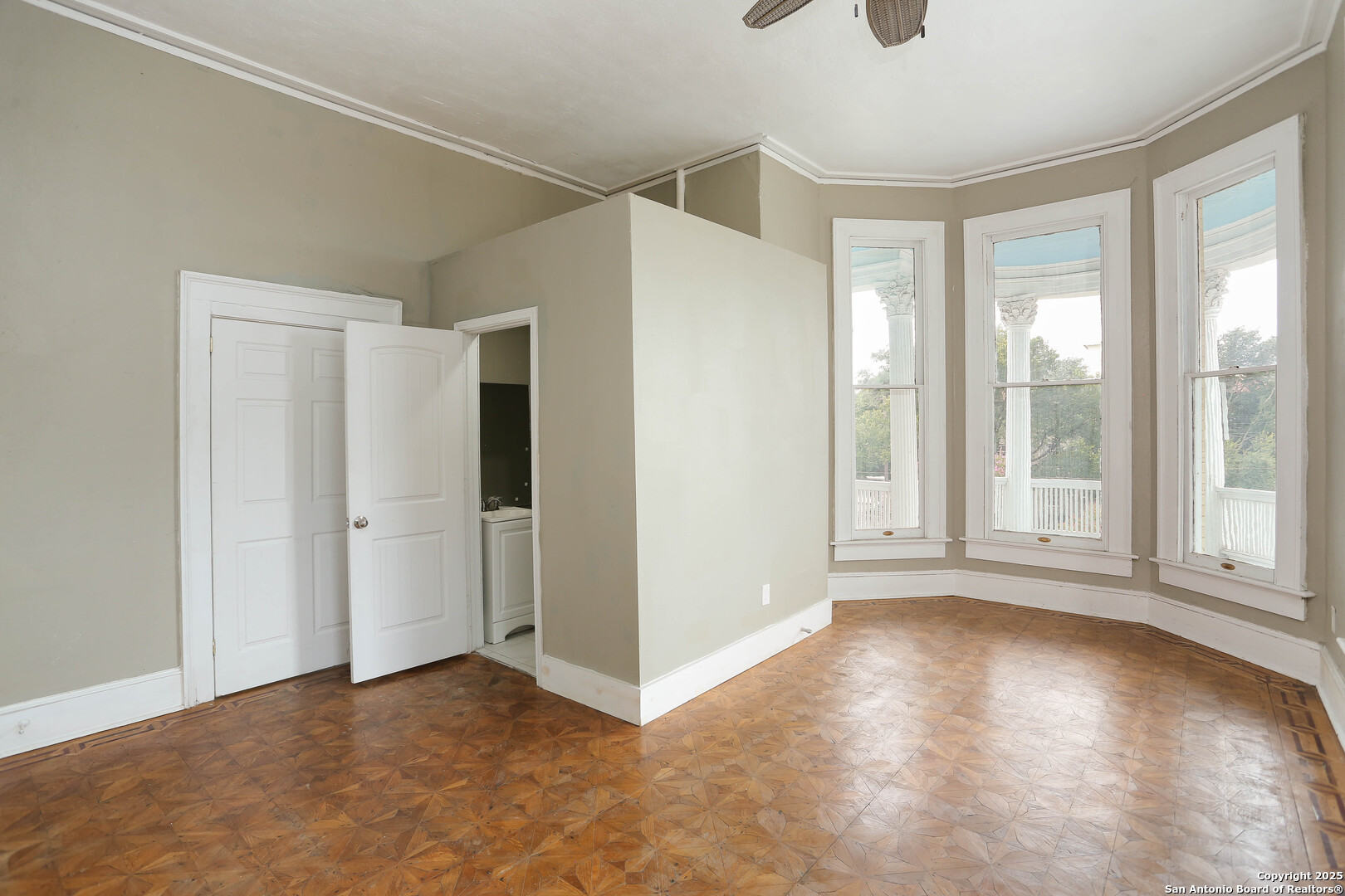 339 W Woodlawn Avenue San Antonio TX 78212