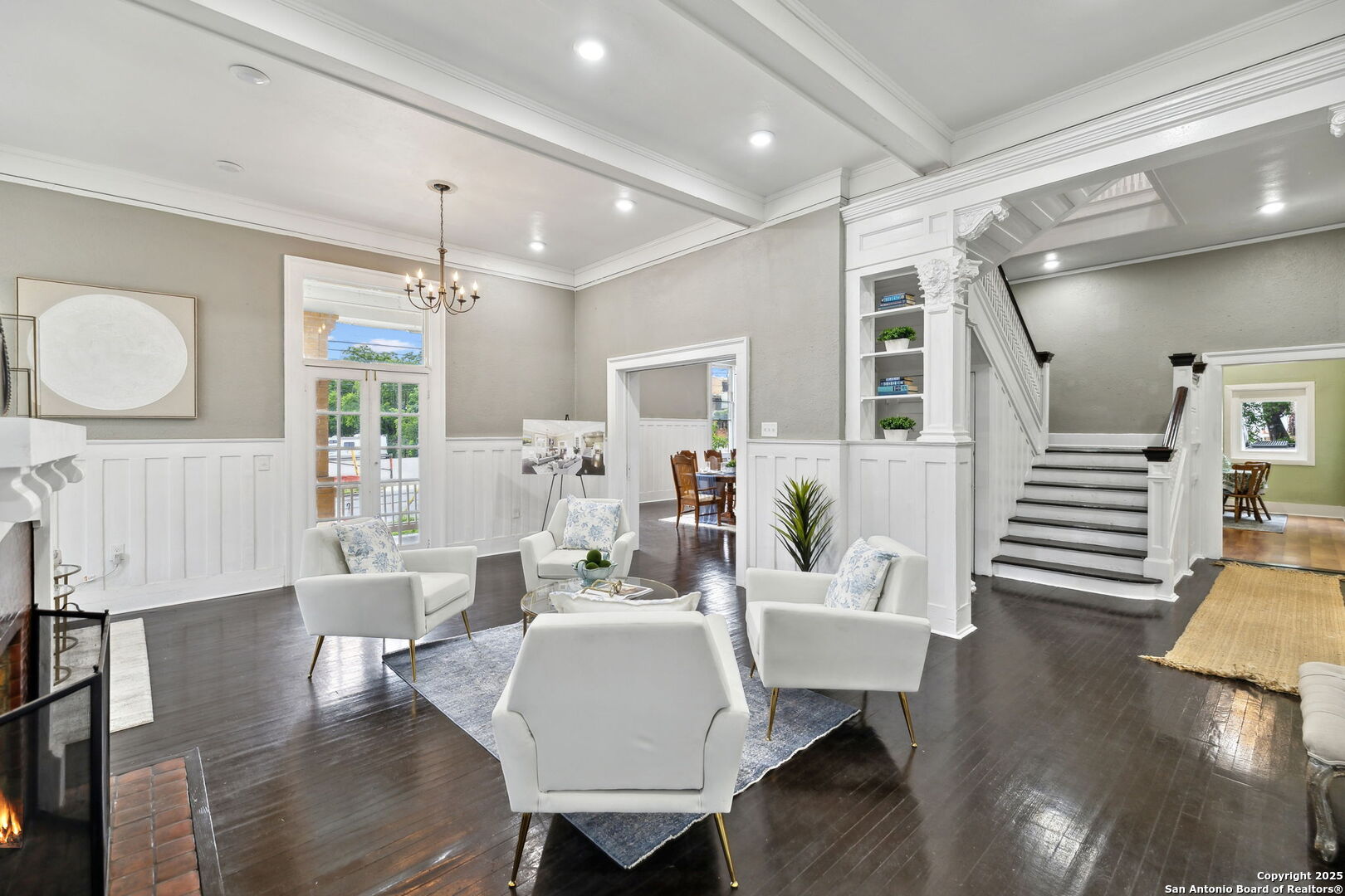 339 W Woodlawn Avenue San Antonio TX 78212