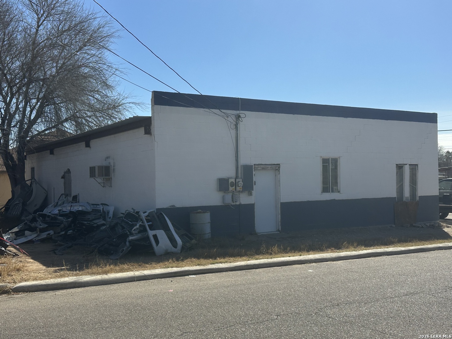 1205 Pena Carrizo Springs TX 78834