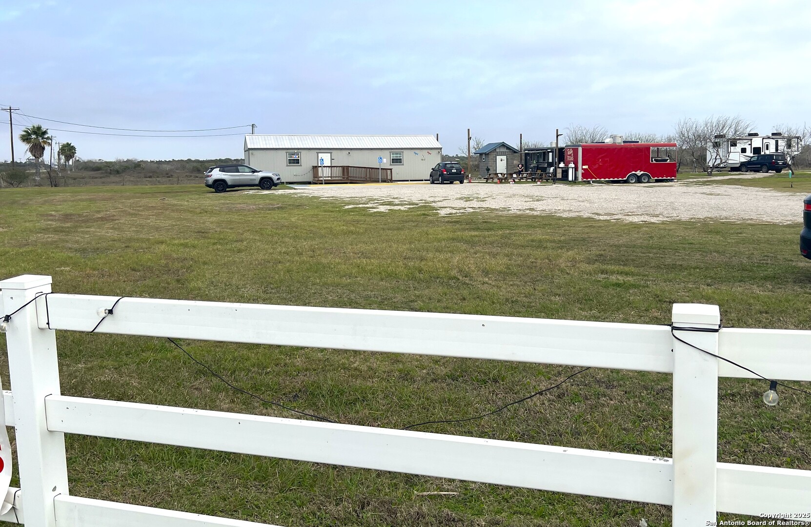 6302 Highway 35 Rockport TX 78382