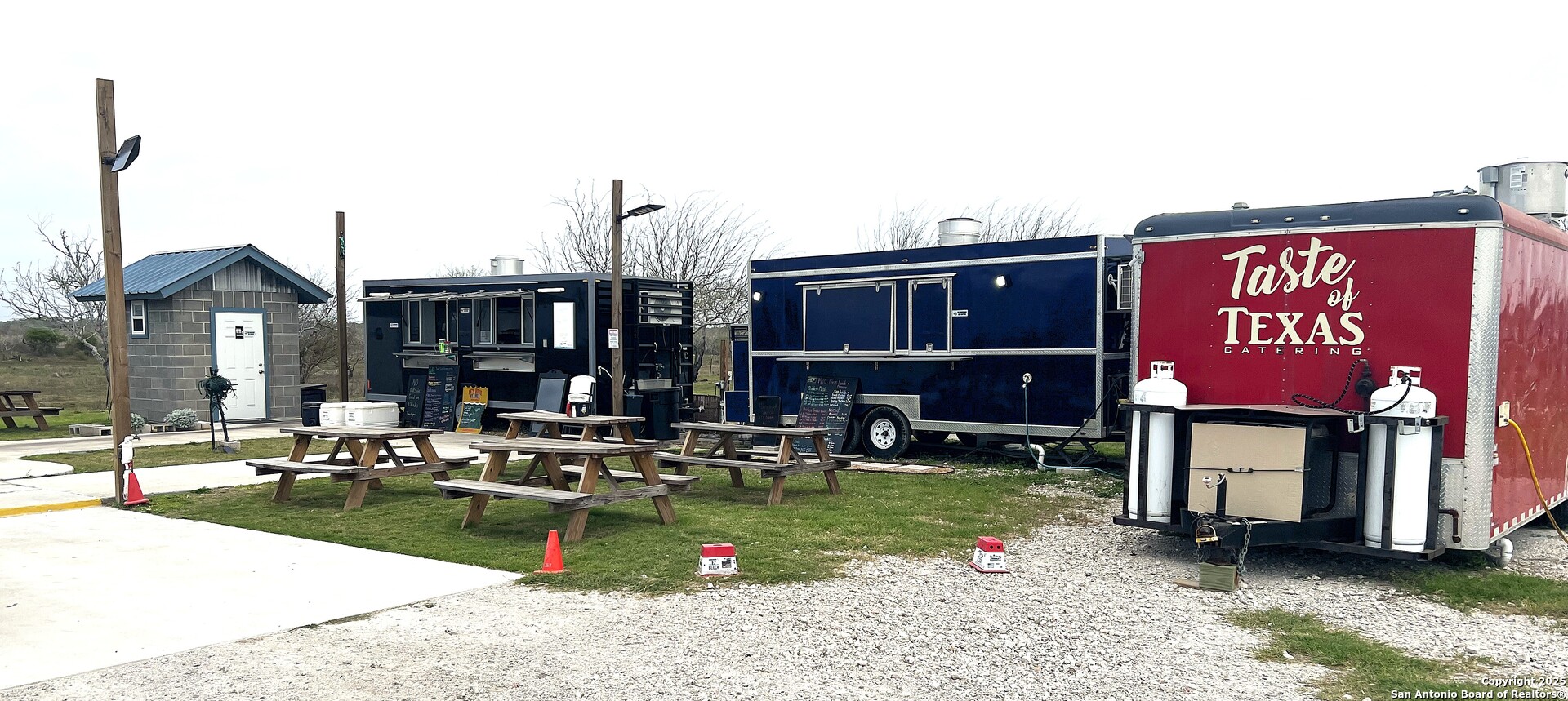 6302 Highway 35 Rockport TX 78382