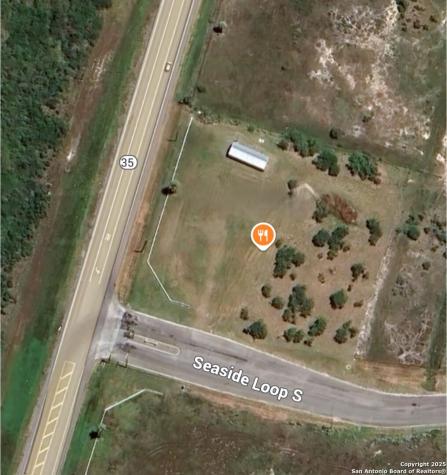 6302 Highway 35 Rockport TX 78382