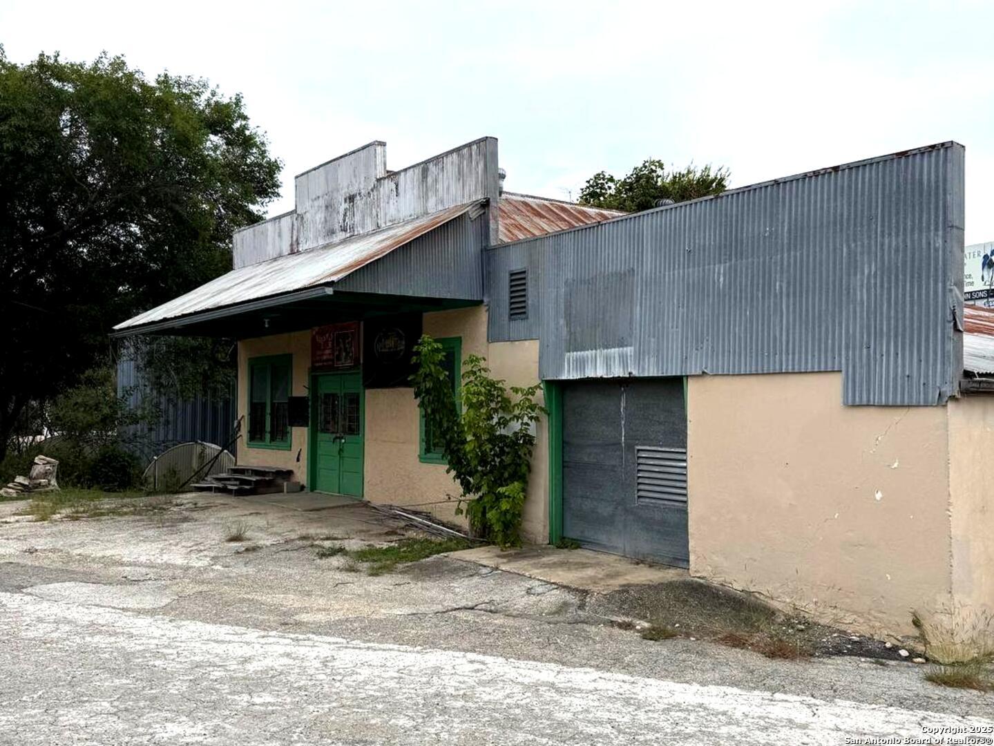 407 High Street Comfort TX 78013