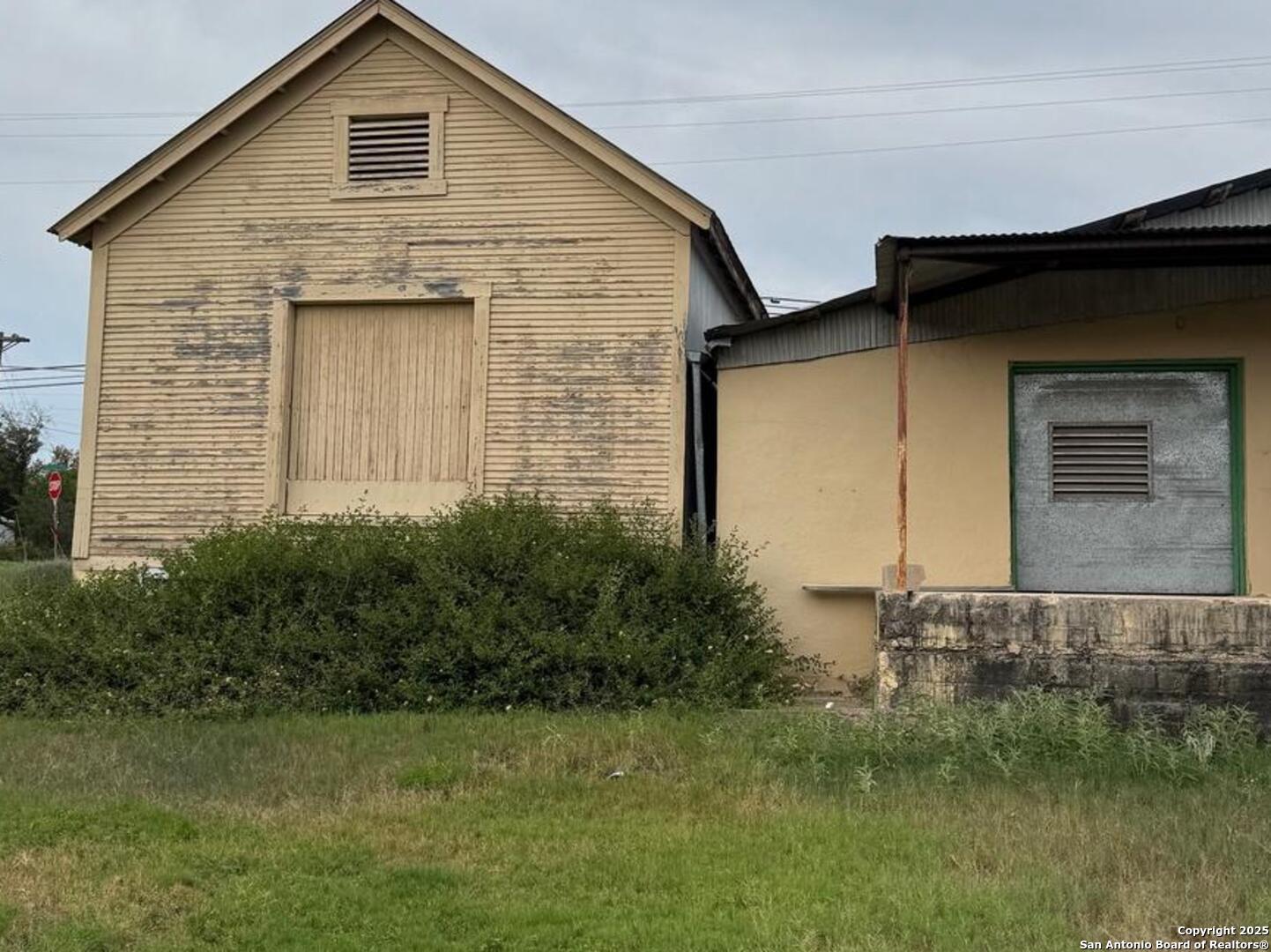 407 High Street Comfort TX 78013