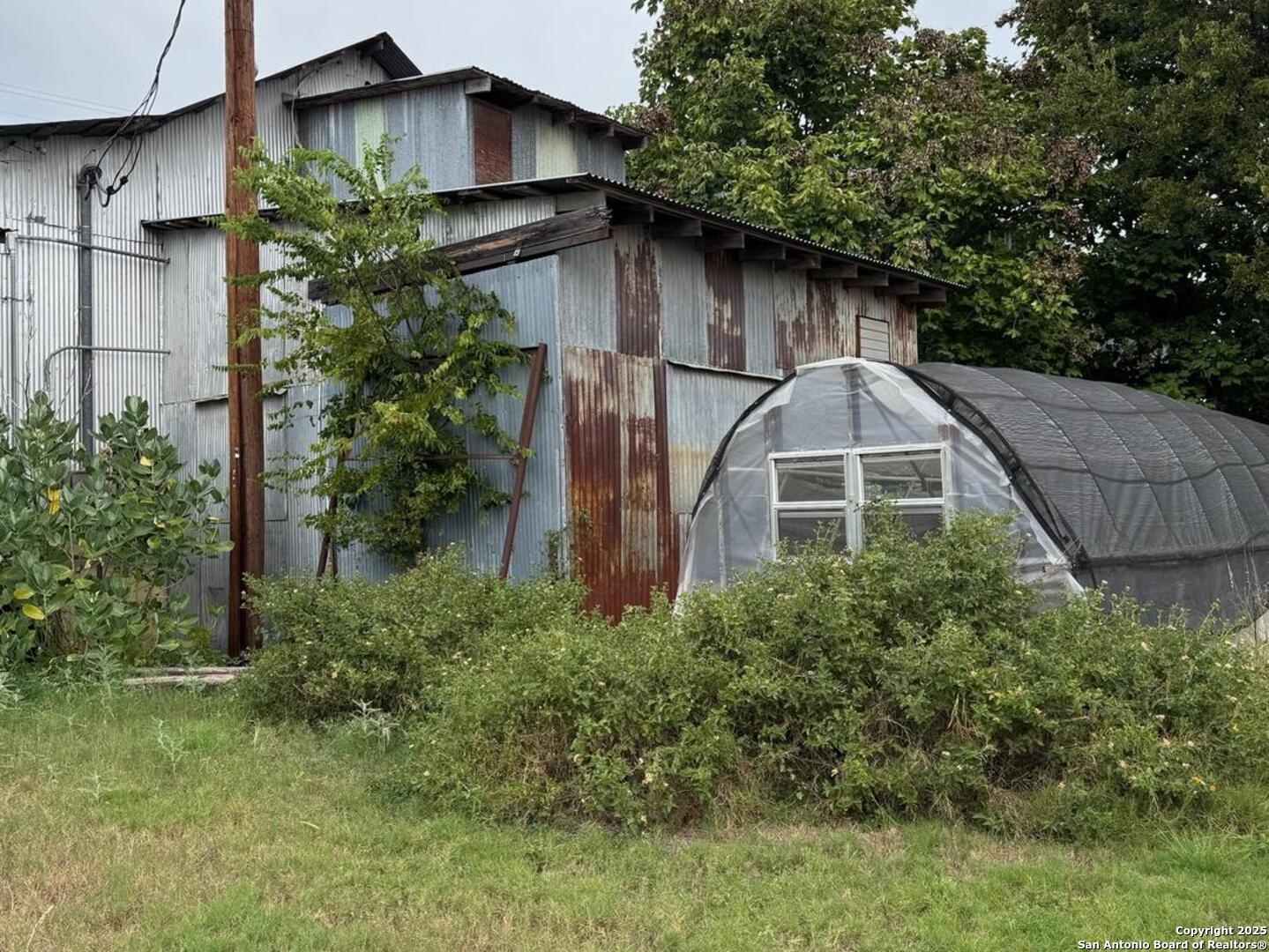 407 High Street Comfort TX 78013