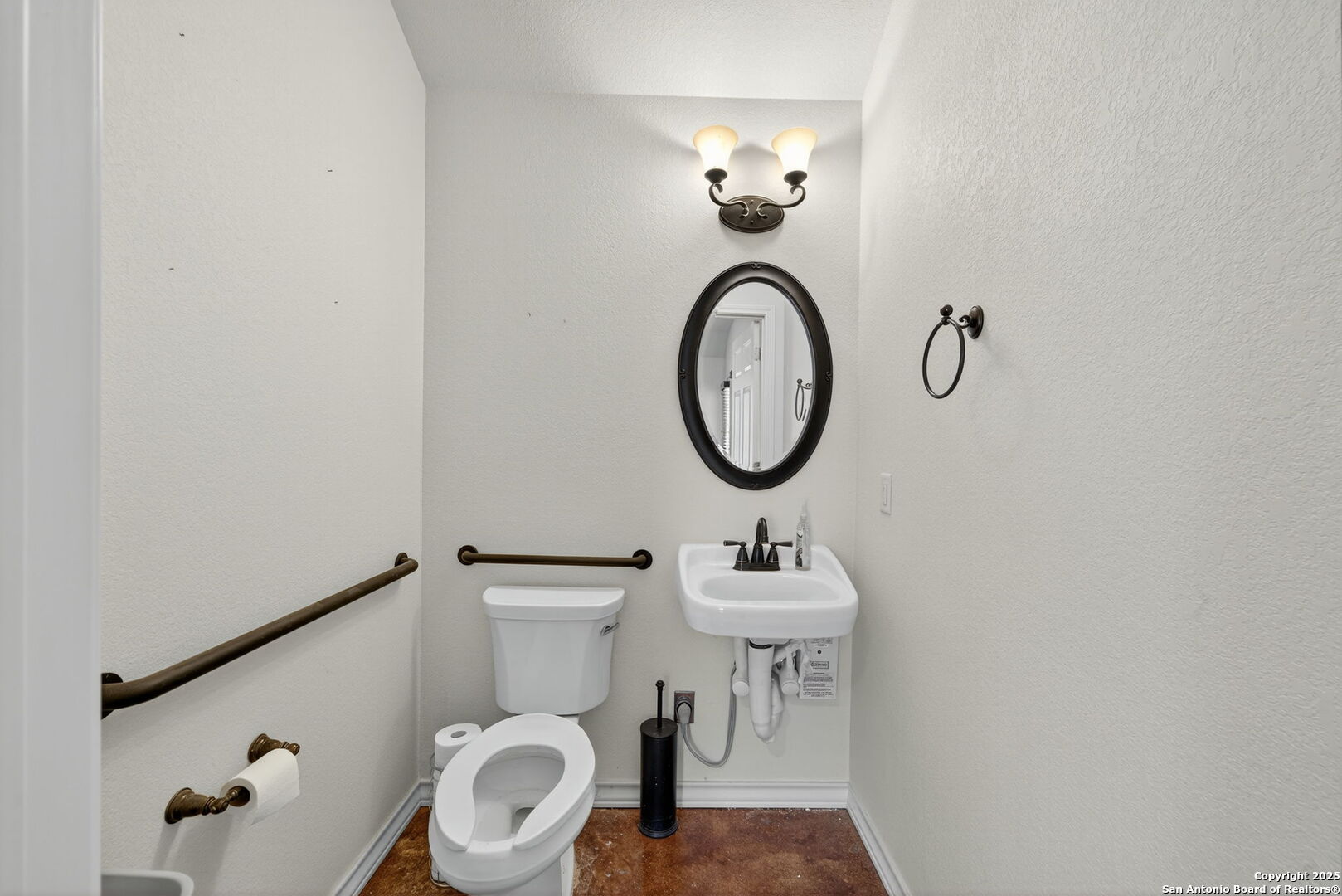 920 E Blanco Boerne TX 78006