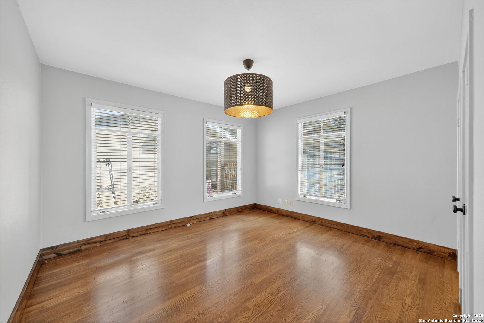 920 E Blanco Boerne TX 78006