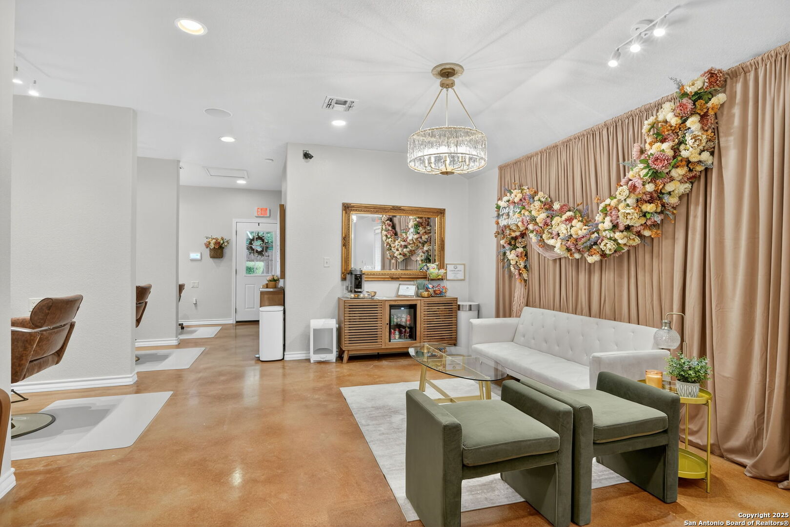 920 E Blanco Boerne TX 78006