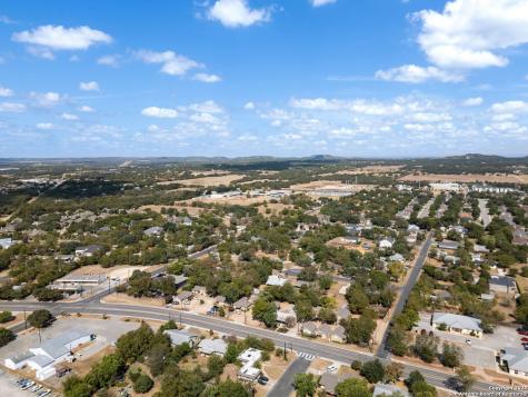 920 E Blanco Boerne TX 78006