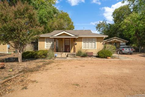 920 E Blanco Boerne TX 78006