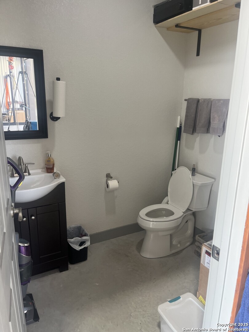 10221 Startz Road Canyon Lake TX 78133