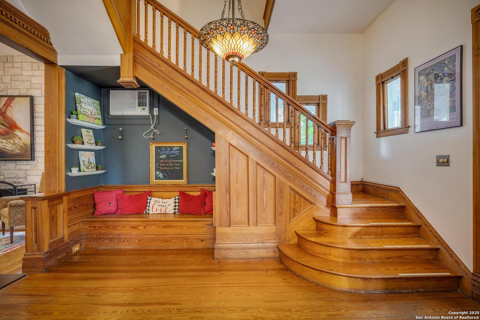 225 W Craig San Antonio TX 78212