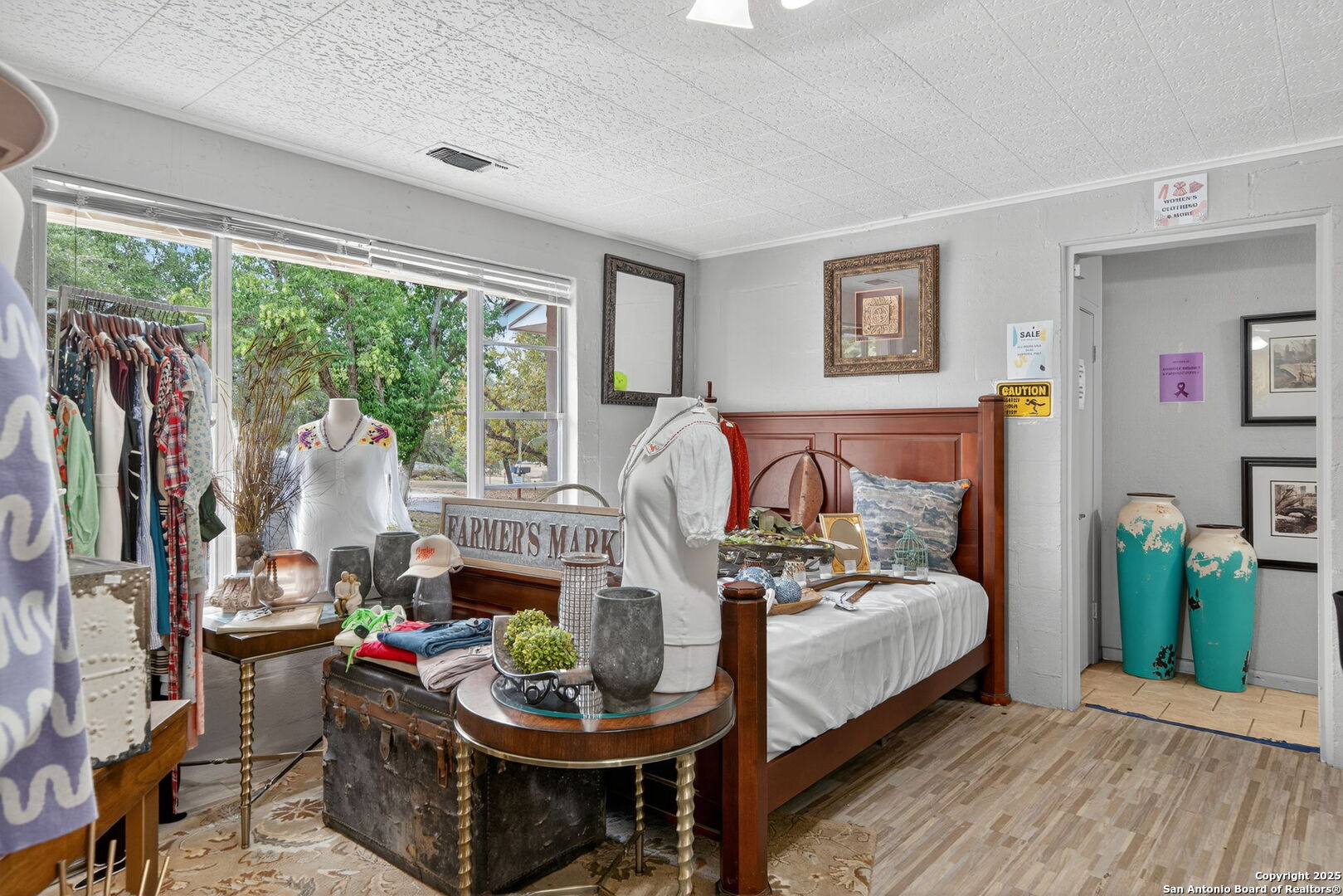 930 N School Street Boerne TX 78006