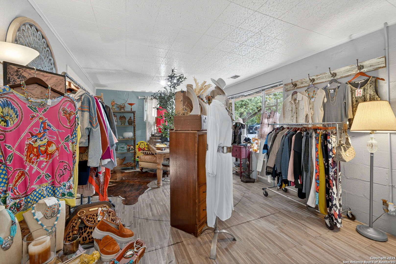 930 N School Street Boerne TX 78006